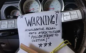 50 Times Car Mechanics Took Pics Of What They Were Dealing With So Others Would Believe Them