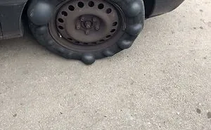 50 Times Car Mechanics Took Pics Of What They Were Dealing With So Others Would Believe Them