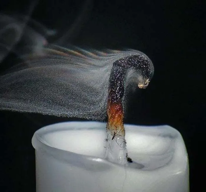 Foto que demuestra que el humo son partículas de materia suspendidas en el aire