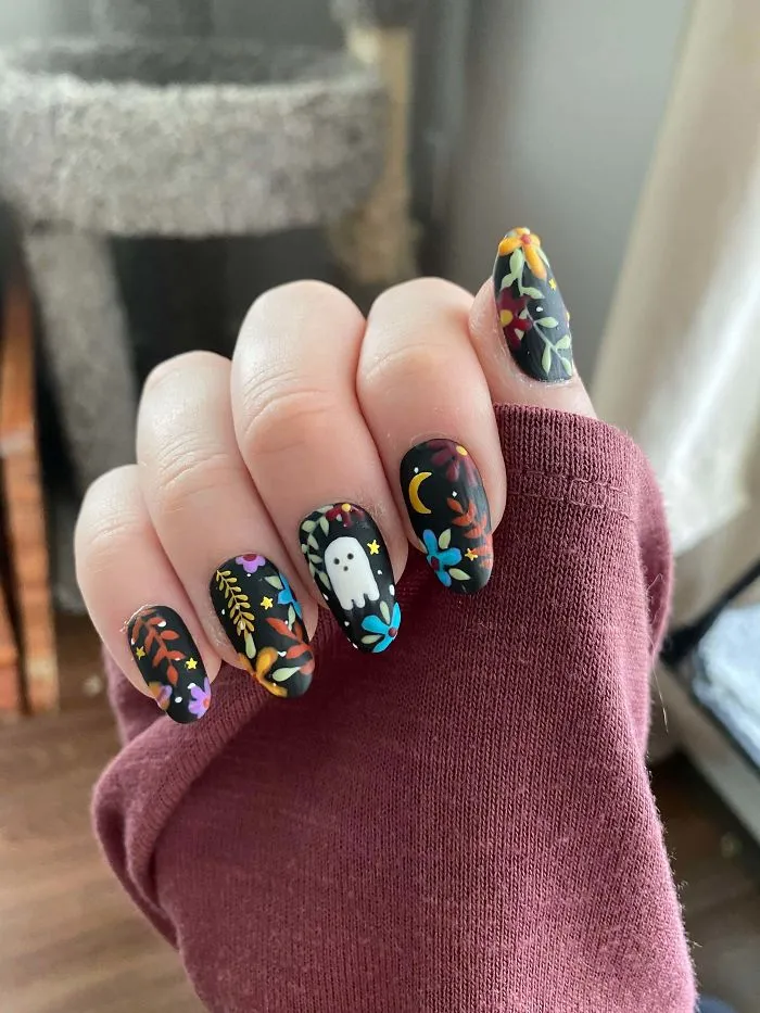 30 Times People 'Nailed' Halloween Nail Art