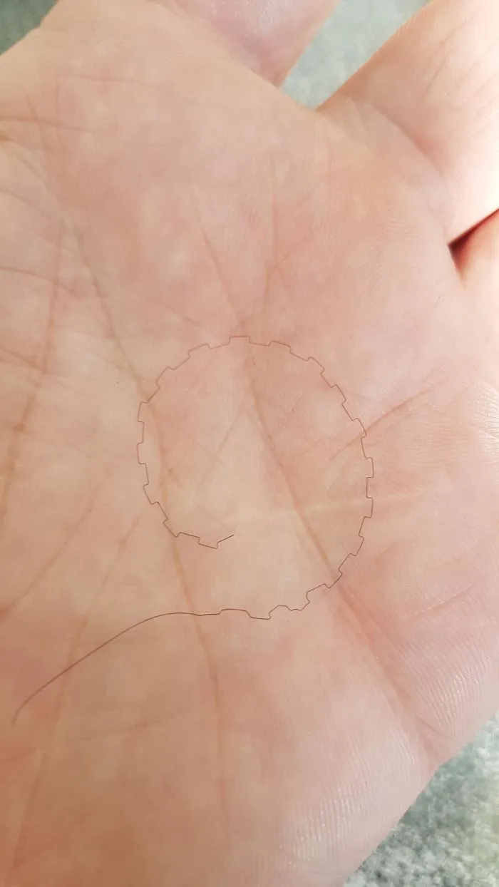 Cuando un pelo se queda pillado en una cremallera