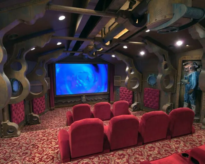 30 Times People Invested And Built Themselves A Totally Cool Home Movie Theater