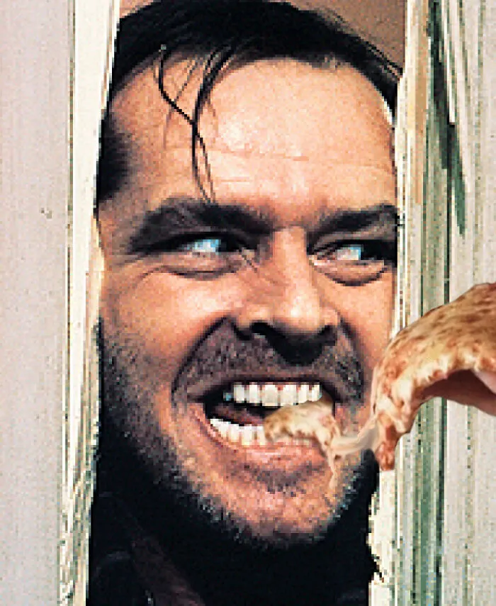 People Photoshop Hot Pizzas Into Horror Movie Scream Scenes And It Somehow Makes Sense (24 Pics)