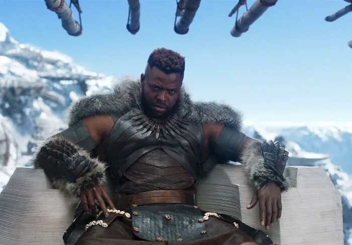 30 People Respond To "What Are Some Plot Holes So Big You Can Drive A Truck Through?"