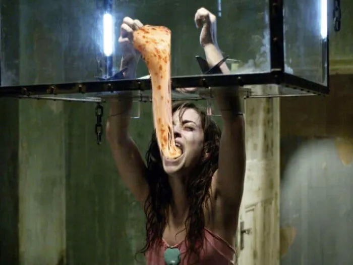 People Photoshop Hot Pizzas Into Horror Movie Scream Scenes And It Somehow Makes Sense (24 Pics)