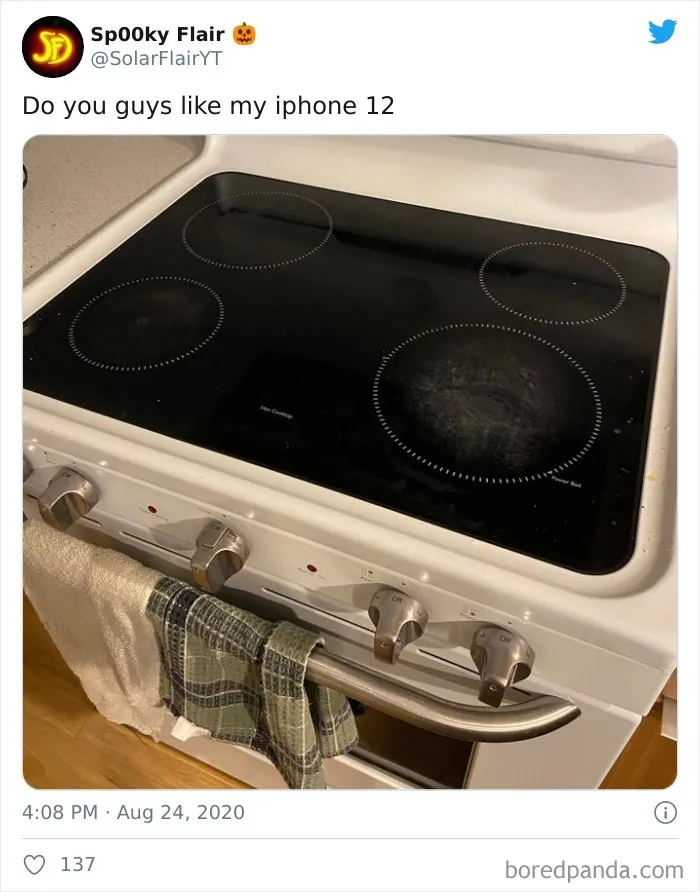 People Are Making Fun Of The New iPhone 12 In 30 Hilarious Memes