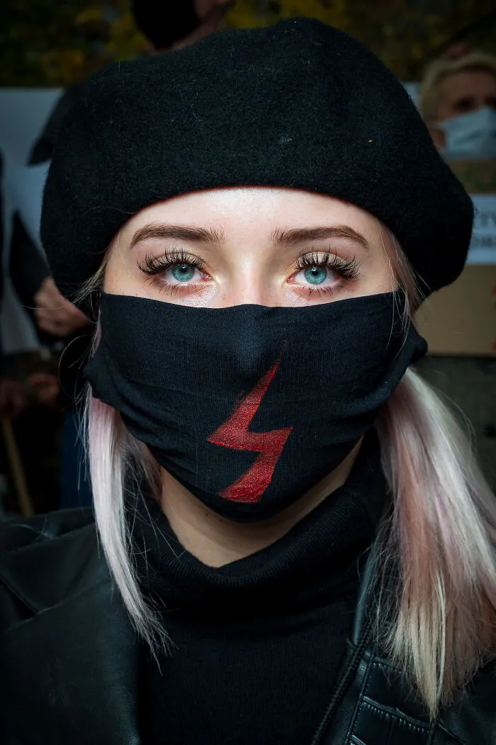 I Documented How Women Protest The New Law That Bans Abortion In Poland (11 Pics)