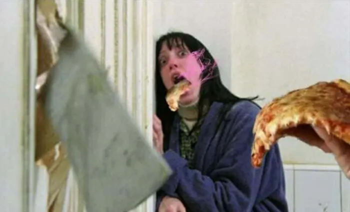People Photoshop Hot Pizzas Into Horror Movie Scream Scenes And It Somehow Makes Sense (24 Pics)