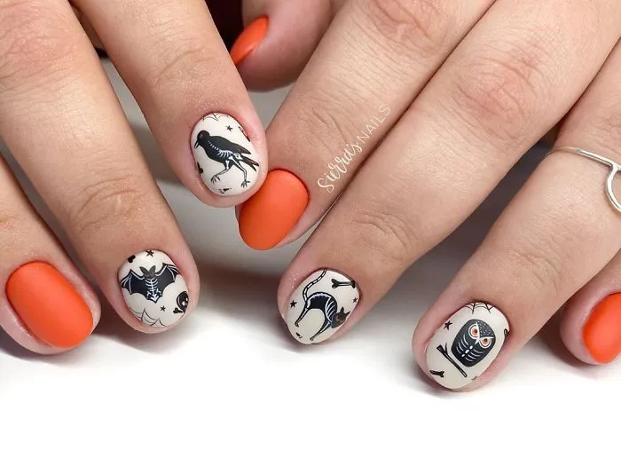 30 Times People 'Nailed' Halloween Nail Art