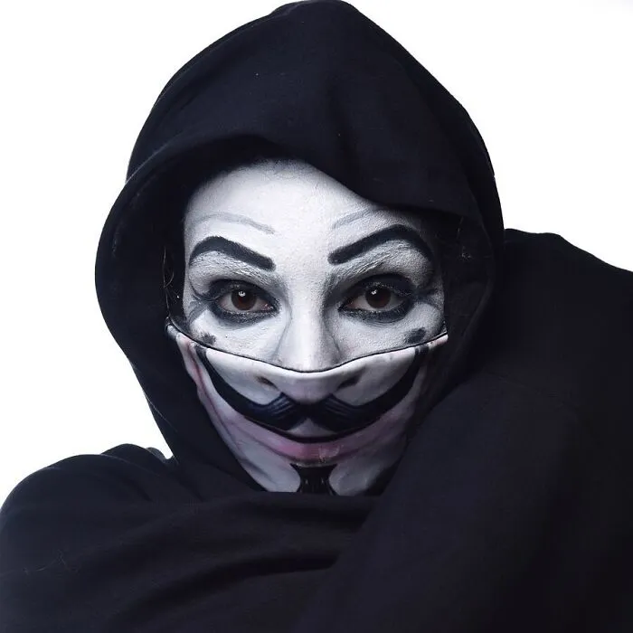 30 Genius Halloween Face Masks