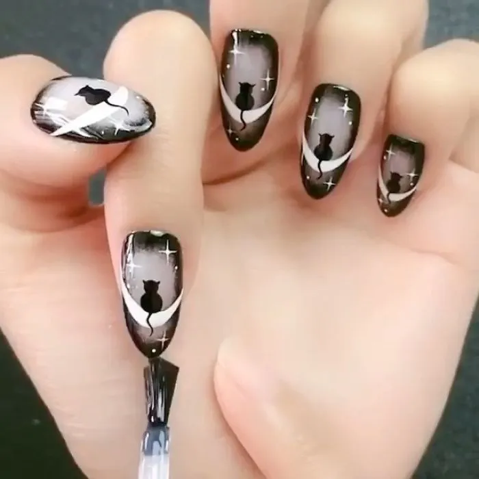 30 Times People 'Nailed' Halloween Nail Art