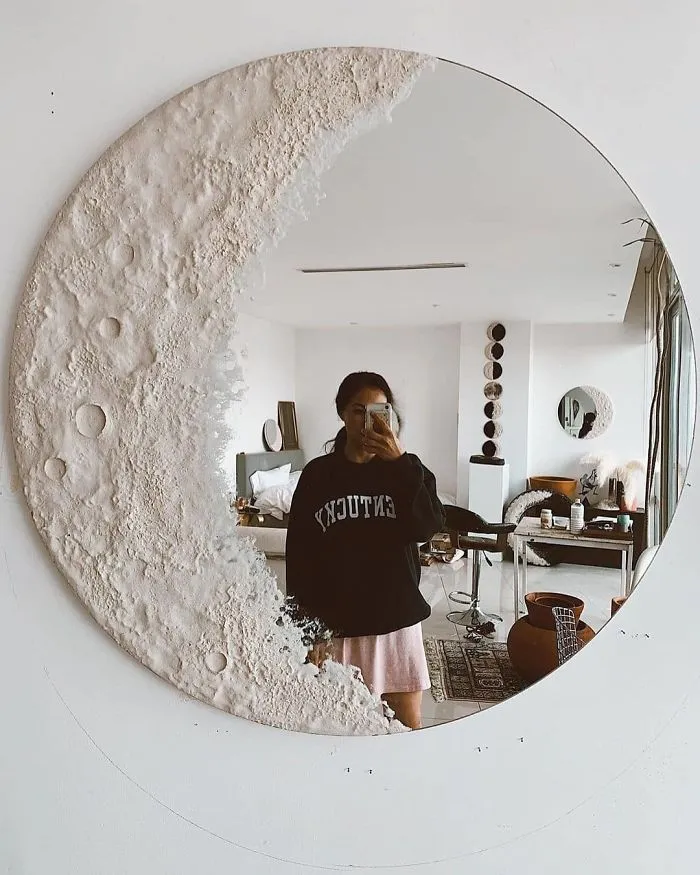 Luna Mirror
