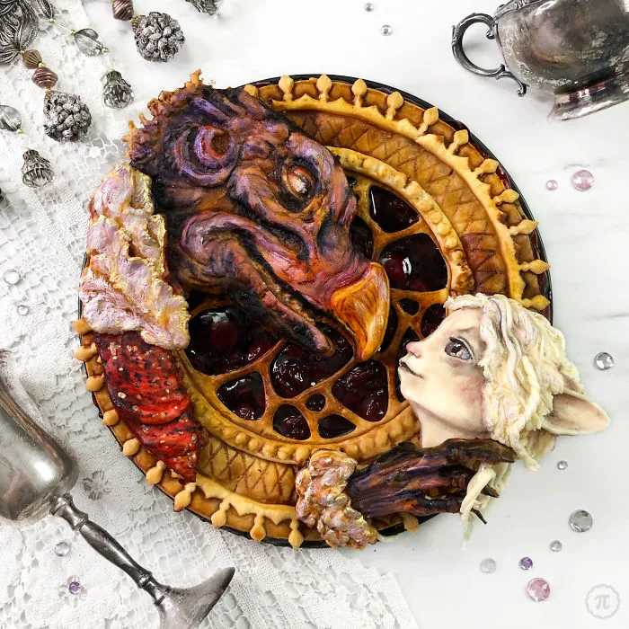 Baker Comes Up With The Spookiest Halloween Pies, And Here Are 29 Of Her Best Ones (New Pics)