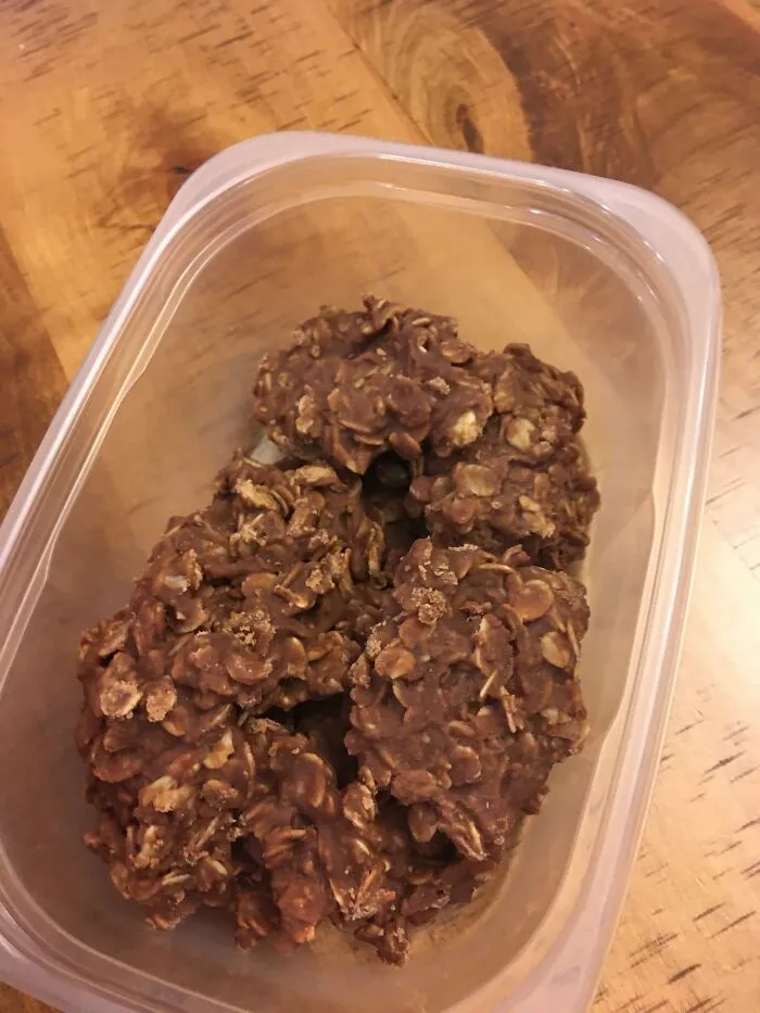 My Peanut Butter-Oat-Chocolate Cookies!
