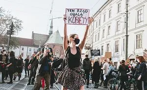 I Document How People Protest The New Law That Bans Abortion In Poland (40 Pics)