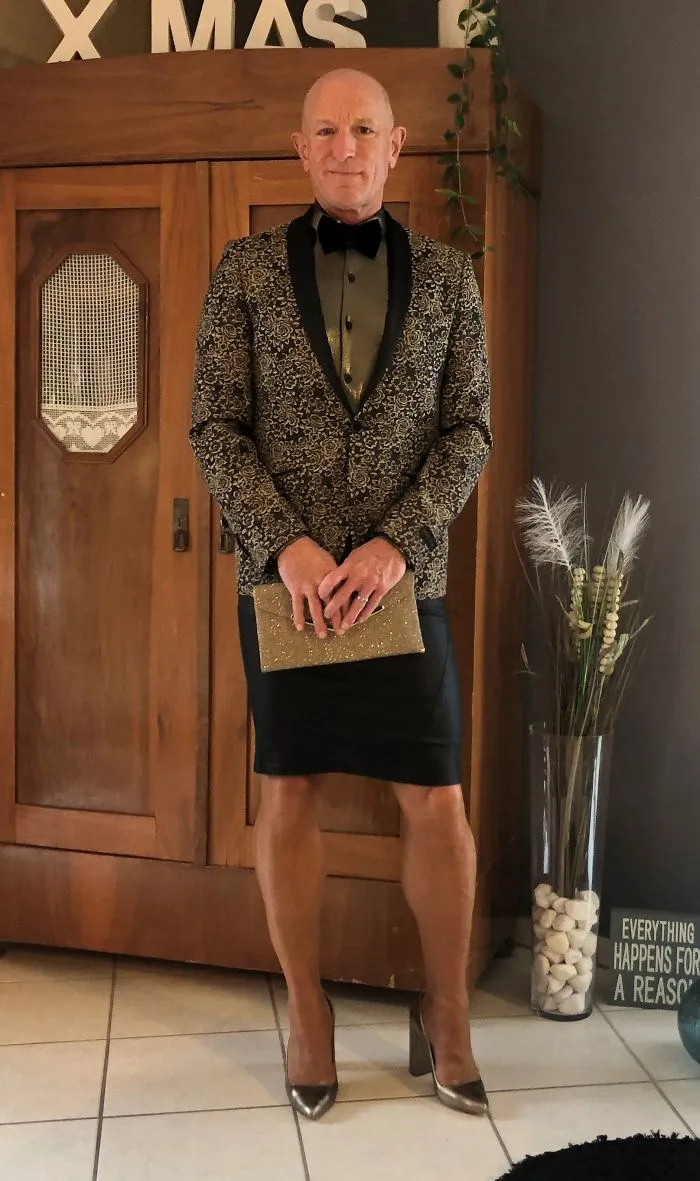 Las faldas y tacones no son solo para mujeres, y este hombre lo demuestra perfectamente (30 fotos)
