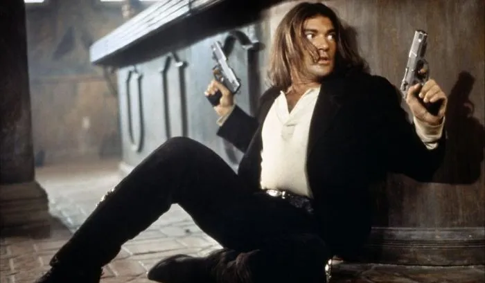 People Share Things That Are Normal In Movies But Not In Real Life, And Here Are 30 Of The Best Insights
