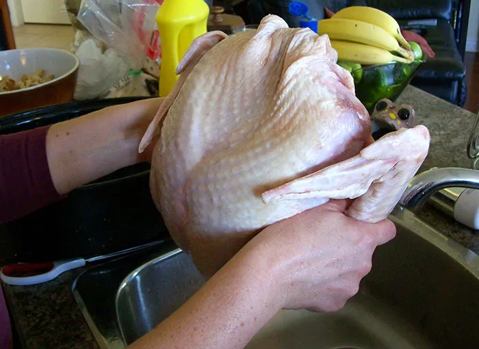 It's not recommended to rinse meat