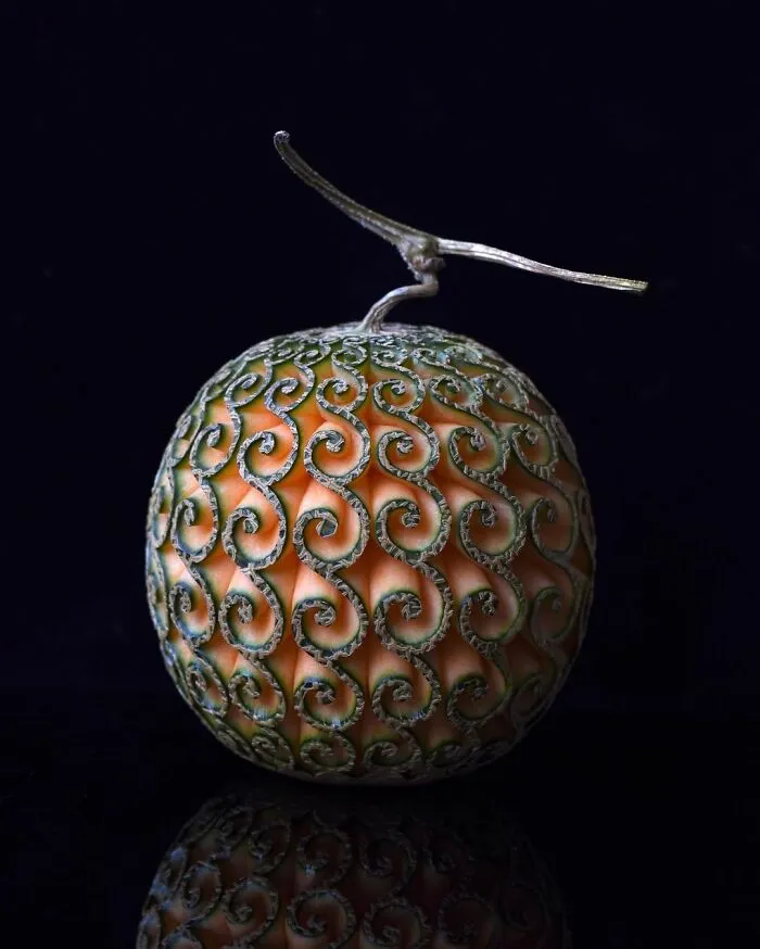 Artist Creates Beautiful Patterns On Fruits And Vegetables By Hand-Carving Intricate Designs