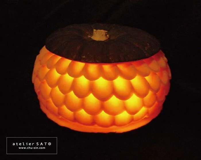 Artist Creates Beautiful Patterns On Fruits And Vegetables By Hand-Carving Intricate Designs