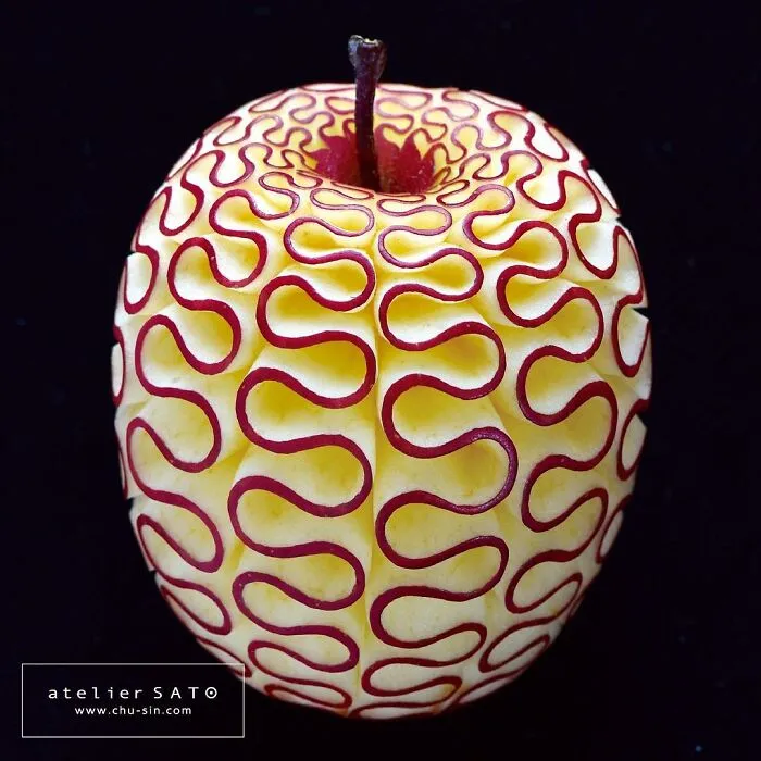Artist Creates Beautiful Patterns On Fruits And Vegetables By Hand-Carving Intricate Designs
