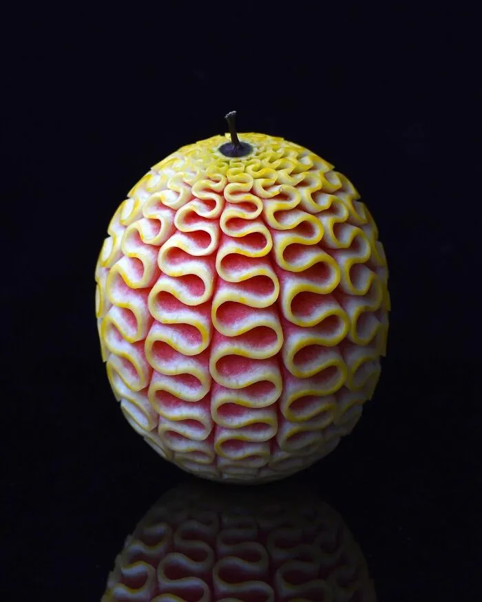 Artist Creates Beautiful Patterns On Fruits And Vegetables By Hand-Carving Intricate Designs