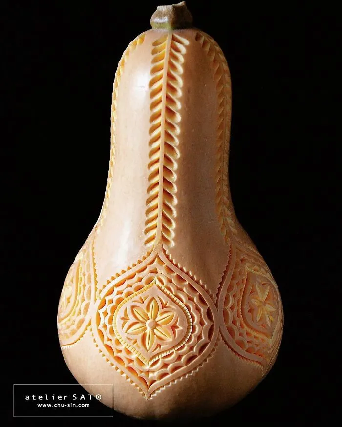 Artist Creates Beautiful Patterns On Fruits And Vegetables By Hand-Carving Intricate Designs