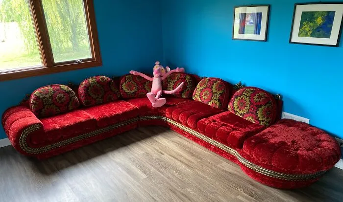 Hello Friends! Here Are The Pictures Of The Fantabulous, Exquisite, Scandalous 1970’s Red Velvet Sectional I Purchased Today For $100. I Went Back To Goodwill When They Opened This Morning And Boom.... Here It Is. It’s In Fantastic Shape. I’m Thinking A Grandma Owned It And It Was Barely Sat On. However....i Have No Intention Of Ever Doing A Black Light Test Over It. So Happy This Is Making All Of You Smile. It Sure Makes Me Happy