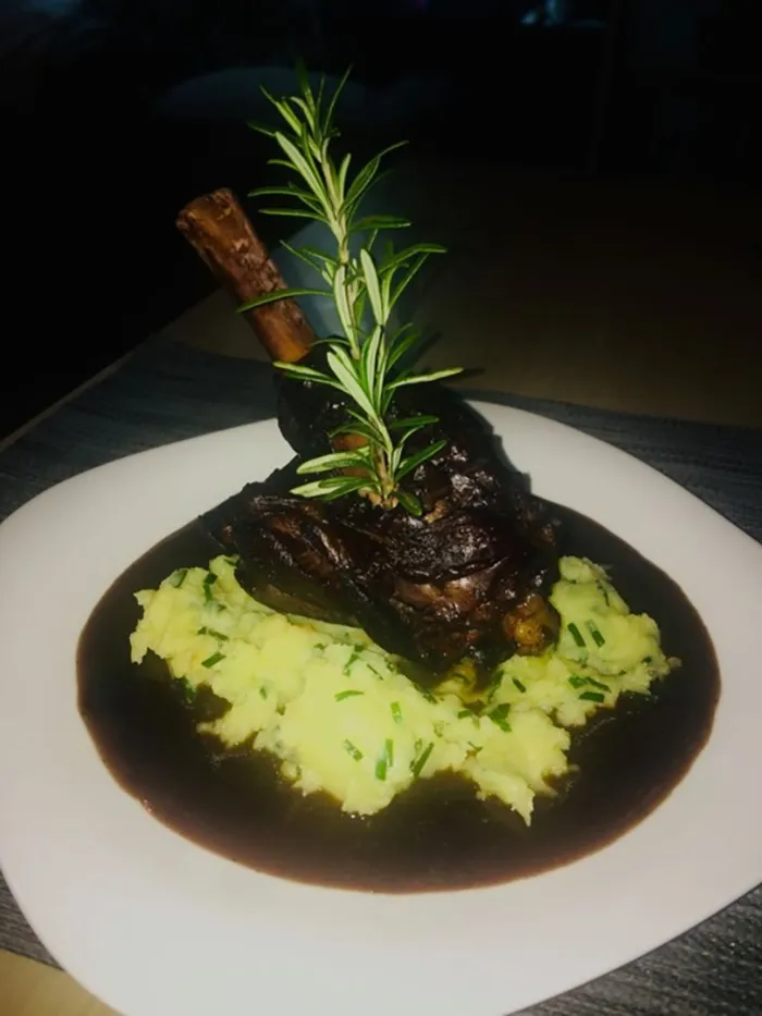 30 Of The Most Iconic Plates From The "Rate My Plate" Facebook Group