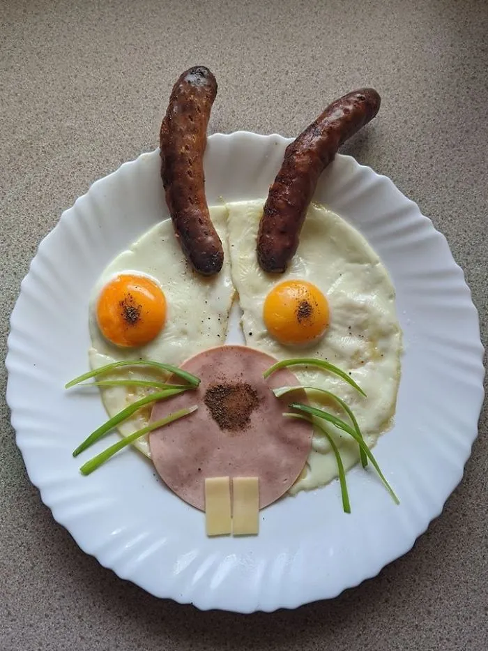 30 Of The Most Iconic Plates From The "Rate My Plate" Facebook Group