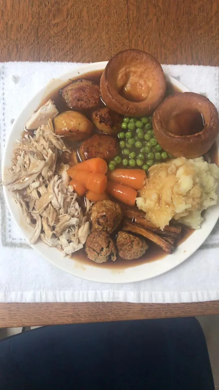 30 Of The Most Iconic Plates From The "Rate My Plate" Facebook Group