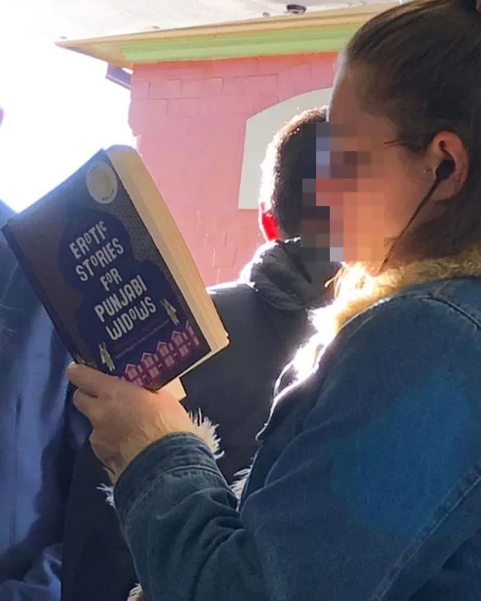 30 Times Commuters Saw Others Reading Such Strange Books While On The Subway, They Just Had To Document It