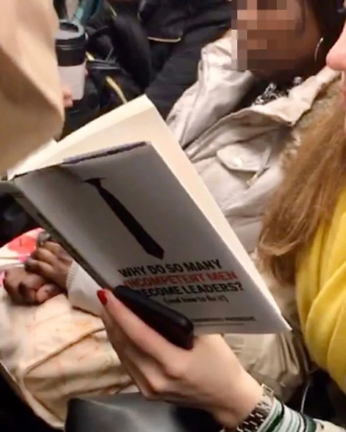 30 Times Commuters Saw Others Reading Such Strange Books While On The Subway, They Just Had To Document It