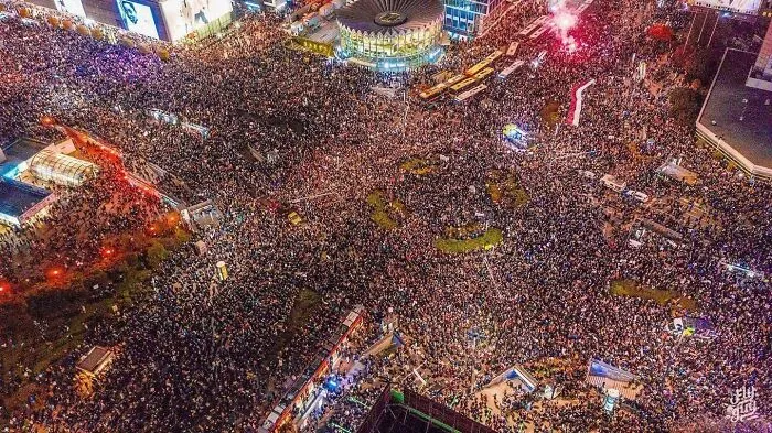 About 100,000 People Take To The Streets Of Warsaw Poland To Oppose Tightened Abortion Law