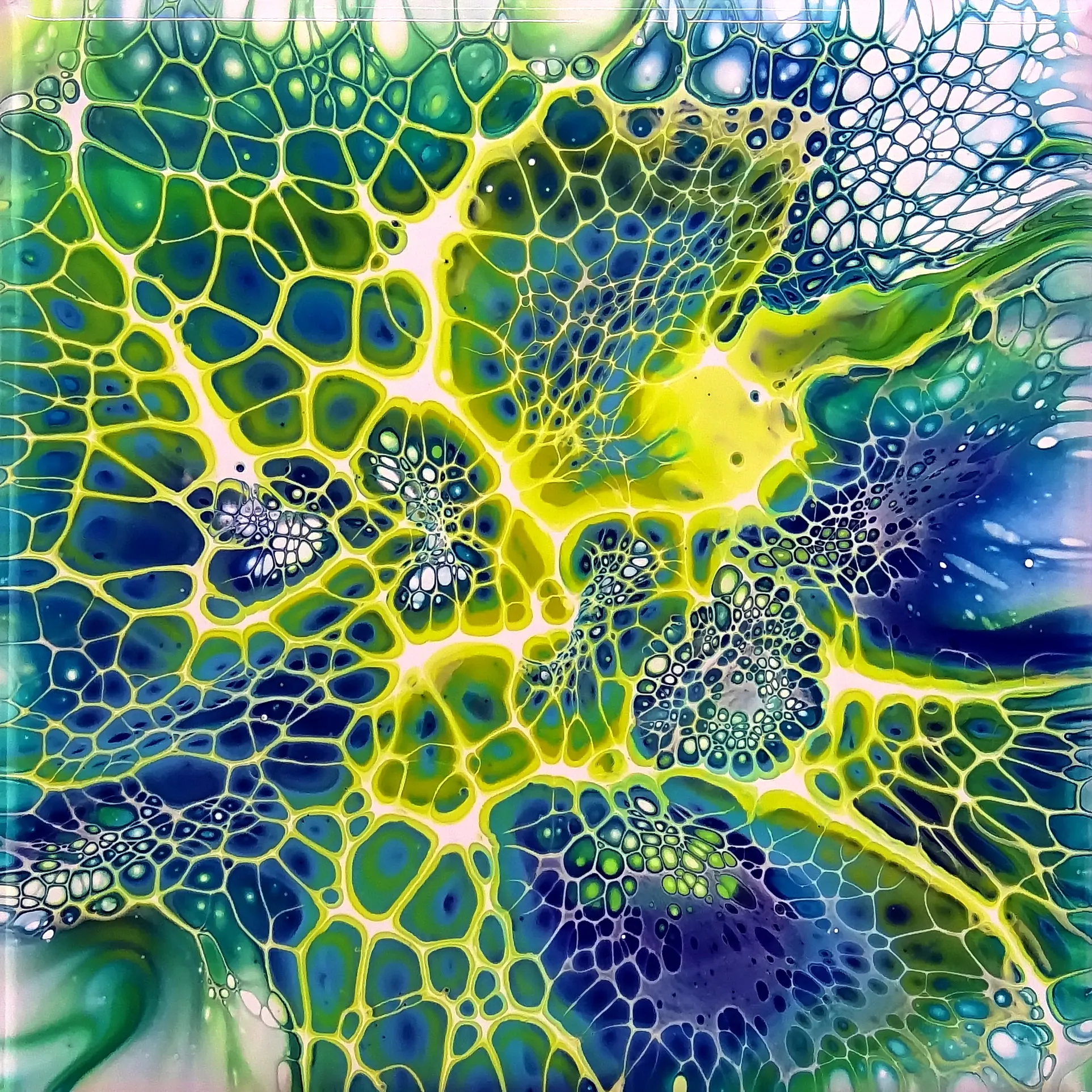 Perfect Bloom With My Pouring Medium ~ Acrylic Pour Painting ~ #staycreative