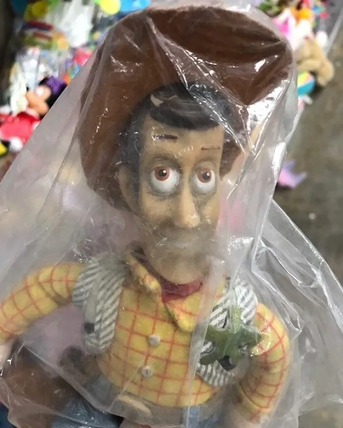 This Instagram Account With 183K Followers Is Dedicated To Showing The Most Bizarre Thrift Store Finds (40 Pics)