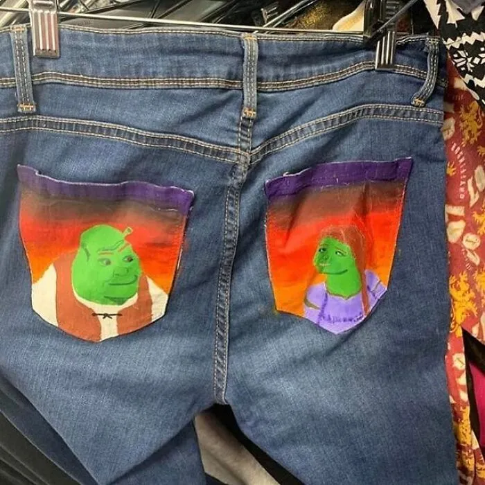 This Instagram Account With 183K Followers Is Dedicated To Showing The Most Bizarre Thrift Store Finds (40 Pics)