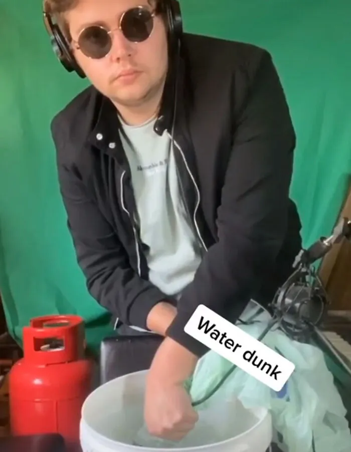 30 Movie Sound Effects Recreated Using Simple Household Objects By A Foley Artist On TikTok