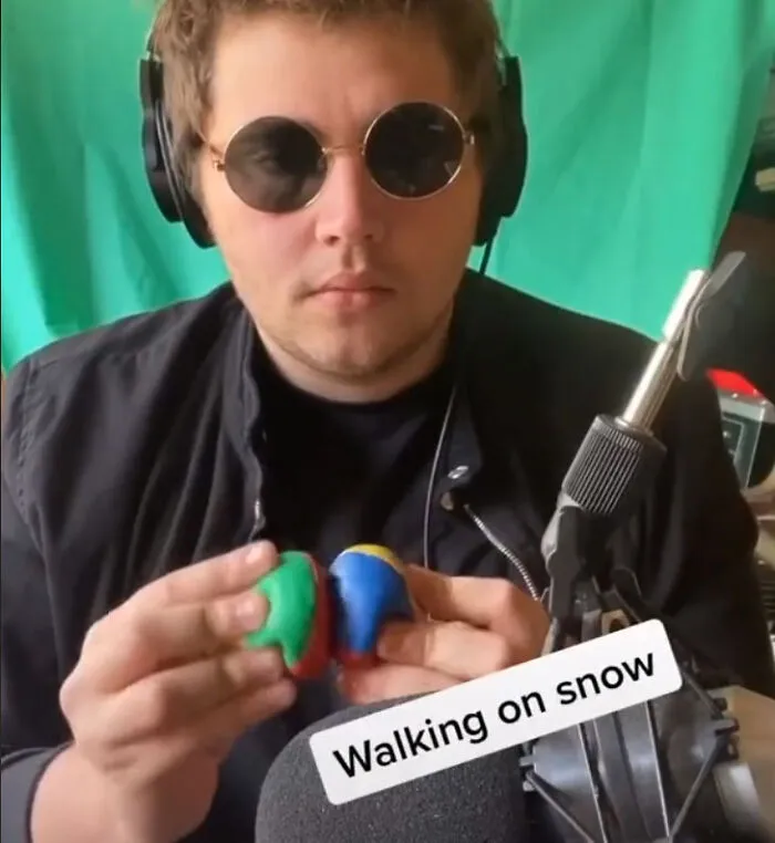 30 Movie Sound Effects Recreated Using Simple Household Objects By A Foley Artist On TikTok