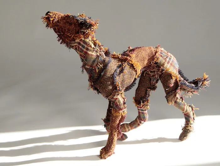 This Artist Repurposes Scrap Metal, Discarded Objects, And Textile Into Lifelike Animal Sculptures (116 Pics)