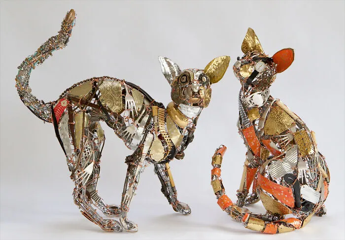 This Artist Repurposes Scrap Metal, Discarded Objects, And Textile Into Lifelike Animal Sculptures (116 Pics)