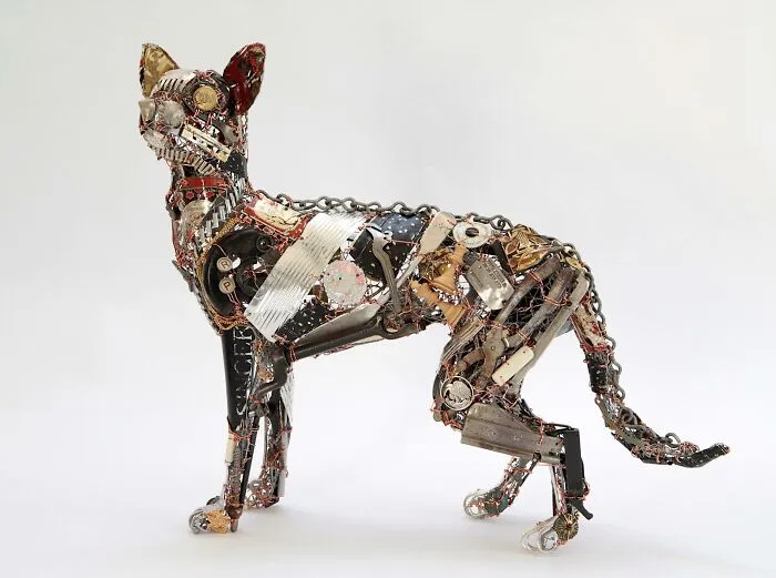 This Artist Repurposes Scrap Metal, Discarded Objects, And Textile Into Lifelike Animal Sculptures (116 Pics)