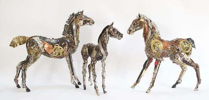 This Artist Repurposes Scrap Metal, Discarded Objects, And Textile Into Lifelike Animal Sculptures (116 Pics)