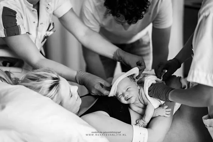 Raw And Powerful Side Of Birth Captured In My 30 Photos