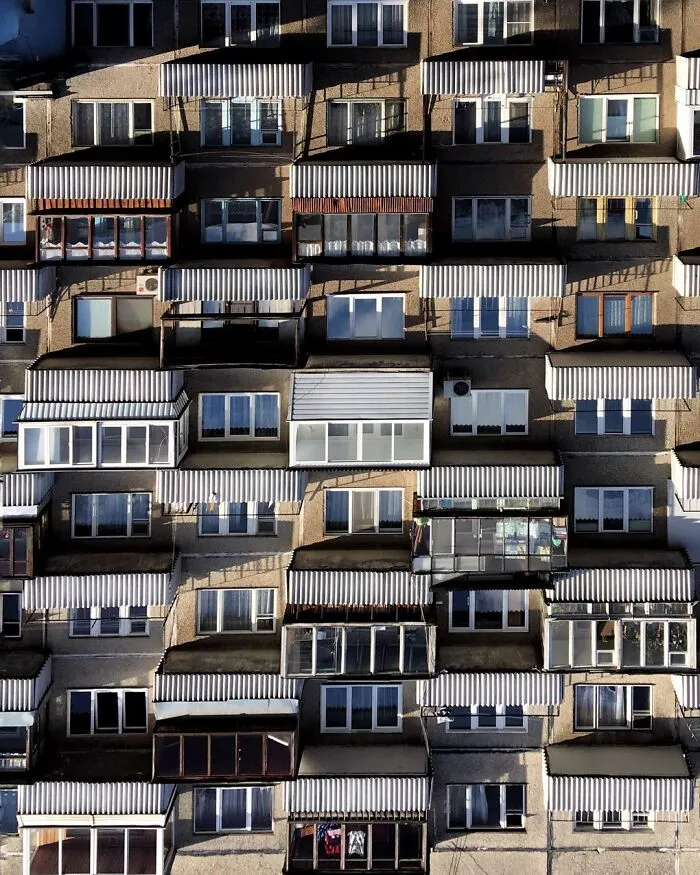 To Prove That Minsk Is Not Just An Ordinary Post-Soviet City, I Took These 60 Pictures Of Various City Facades