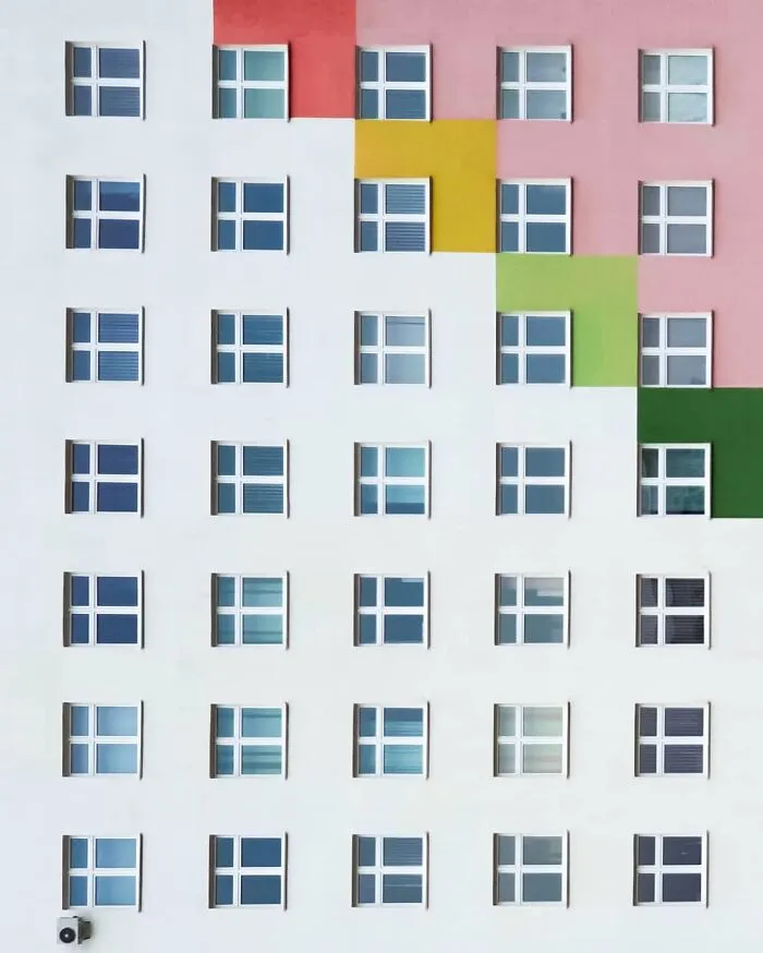 To Prove That Minsk Is Not Just An Ordinary Post-Soviet City, I Took These 60 Pictures Of Various City Facades