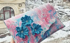 I Use 3D And Collage Techniques To Create Unique Handmade Winter-Themed Leather Clutch Bags (21 Pics)