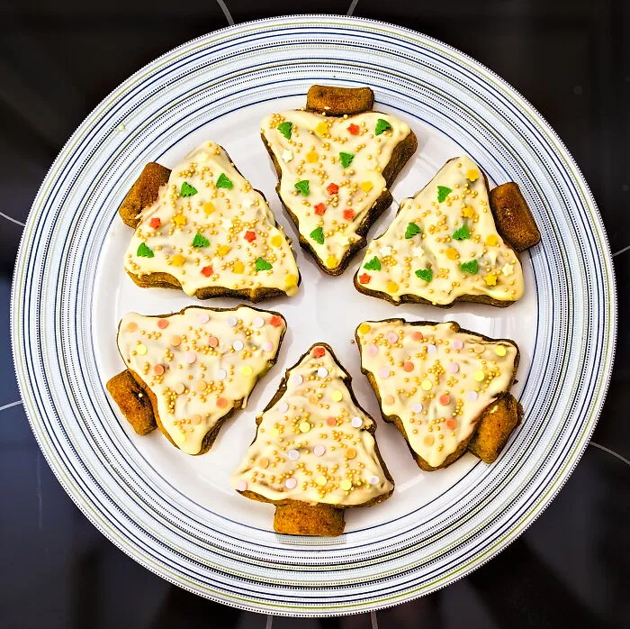 2019, Gingerbread Covered With White Chocolate And Sprinkling Sugar