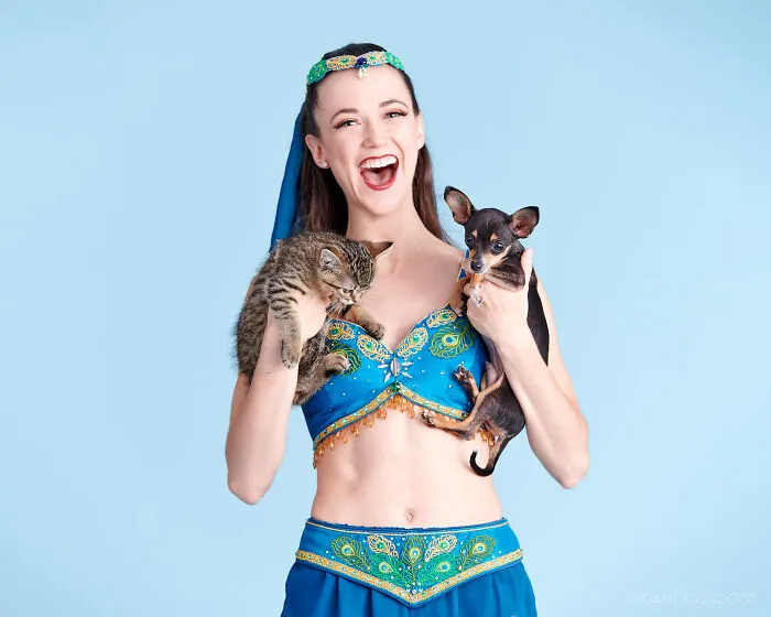 The Muttcracker: Ballet Dancers Dance With Dogs And Cats Who Are Waiting To Get Adopted (50 Pics)