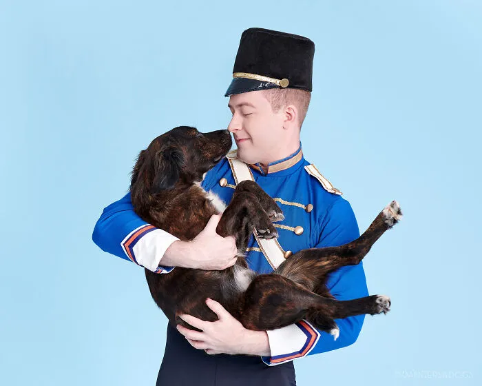 The Muttcracker: Ballet Dancers Dance With Dogs And Cats Who Are Waiting To Get Adopted (50 Pics)